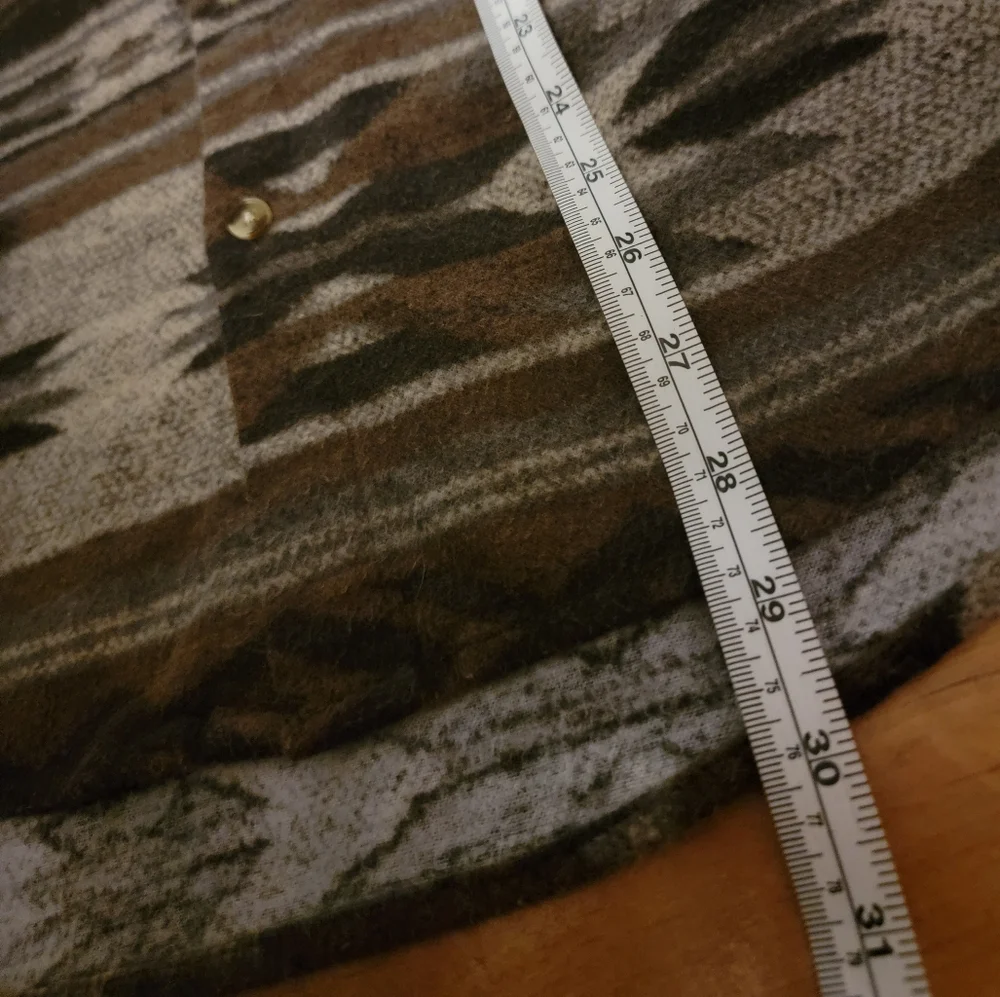 Patterned button up shirt - Picture 7 of 10